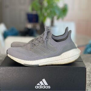 Gray Ultra Boost 21 Women’s Size 7 Men’s size 6